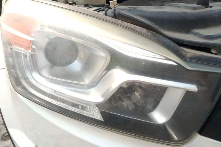 Used SsangYong Korando 2014 2.0L Gasoline Two-Wheel Drive Automatic Elite Navigation Edition