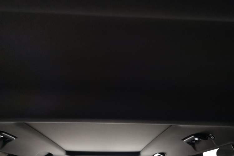 Used iCAR 03T 2024 520km Two-Wheel Drive Long-Range Version Headliner