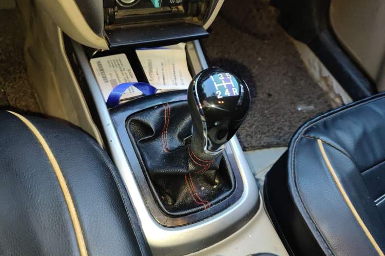 Used CHANGAN Eado 2012 1.6L Manual Luxury Model China IV Standard
