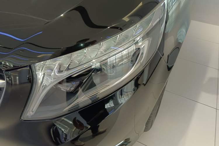 Used Mercedes-Benz V-Class 2017 V 260 L Prestige Extended Edition