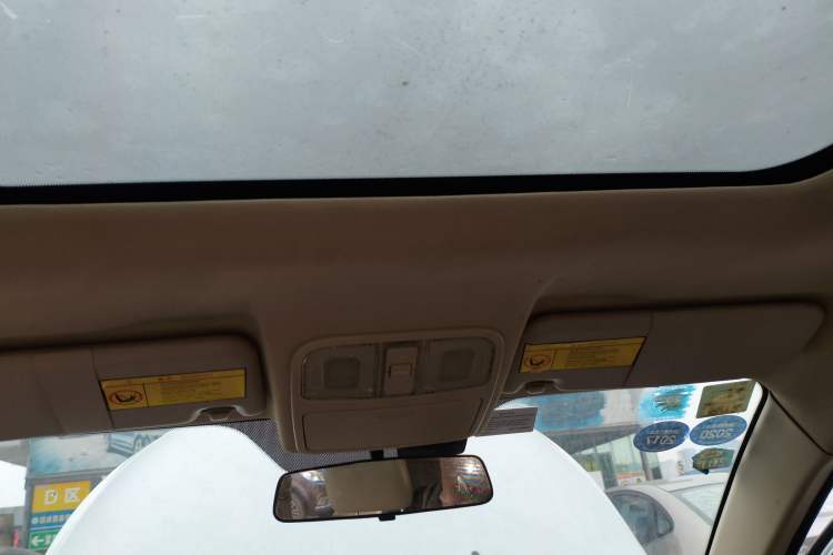 Used FAW Yingzhi G3 2015 1.5L CVT Zhihao Edition Headliner