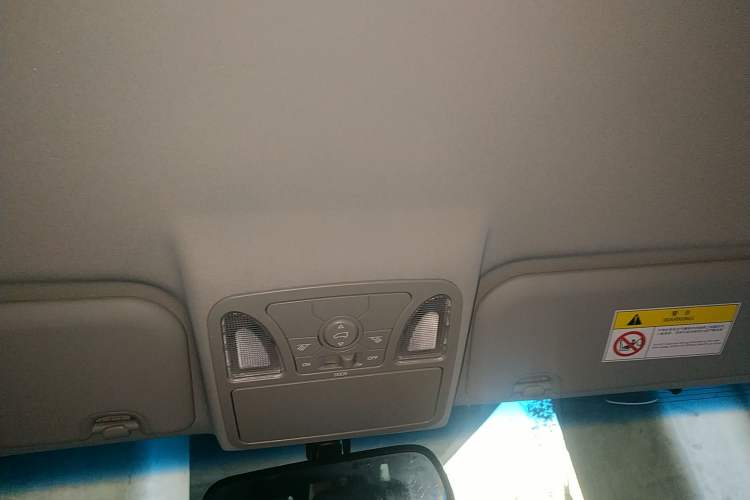 Used JAC Refine M5 2017 2.0T Gasoline Dual-Clutch Executive Version