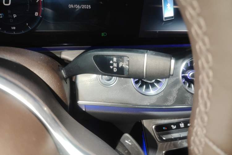 Used Mercedes-Benz CLS 2018 CLS 300 Luxury Model