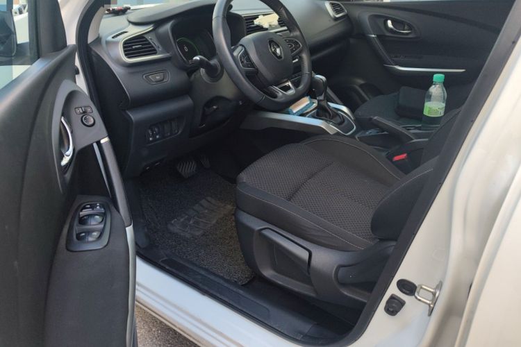 Used Renault Kadjar 2017 2.0L Two-Wheel Drive Comfort Edition Driver Seat