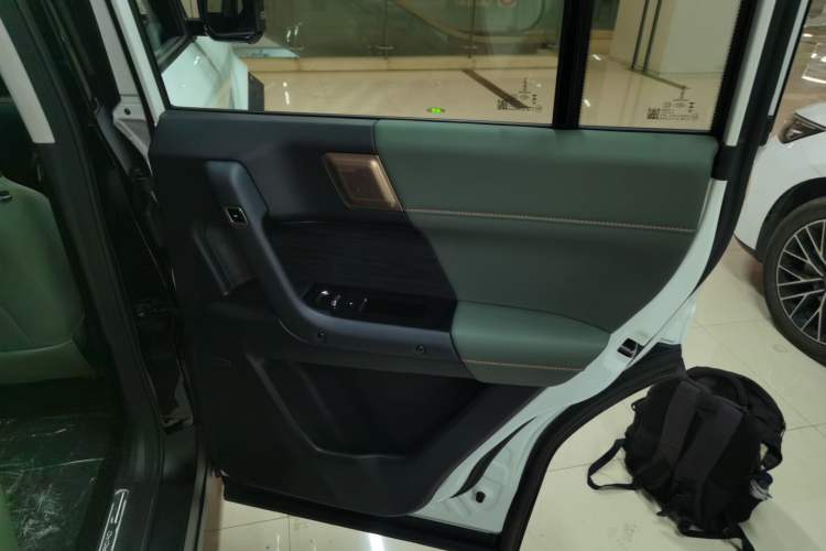 Used iCAR 03 2024 401km Range Two-Wheel Drive Standard Yuechao Version
