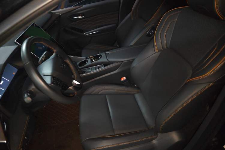 Used Toyota Avalon 2024 2.0L Luxury Edition Left Front Seat