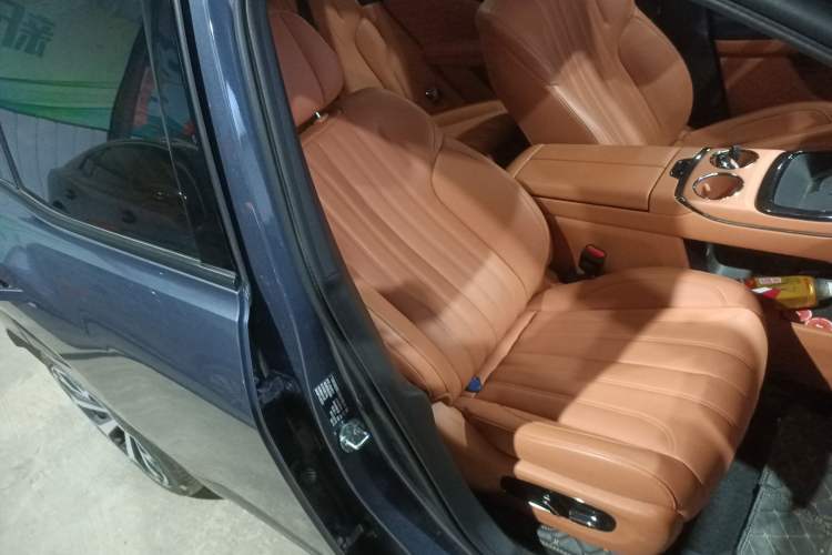 Used AION V 2024 Aion Tyrannosaurus 650 Smart Premium Edition