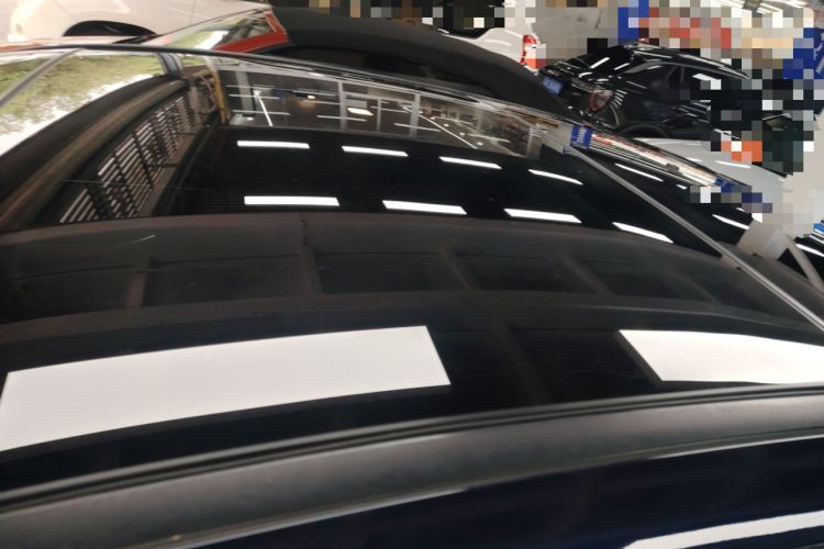 Used Mercedes-Benz E-Class 2016 E 300 L Sporty and Stylish Model Roof