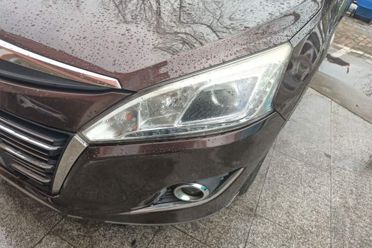 Used Luxgen U6 SUV 2015 1.8T Fashion-Upgraded Model
