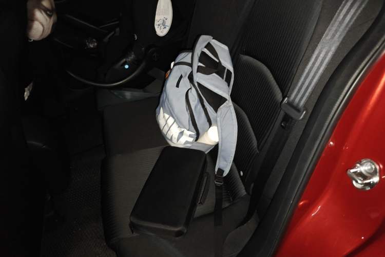 Used Mazda 3 Axela 2014 Sedan 1.5L Automatic Comfort Model