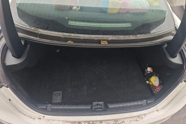 Used Maserati Ghibli 2014 3.0T Standard Edition Trunk