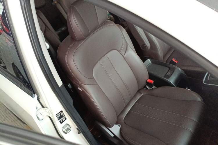 Used GAC Trumpchi M6 2019 270T DCT Prestige Edition (7-seater) China VI Right Front Seat