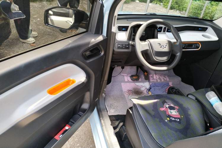 Used Wuling Hongguang MINIEV 2020 Enjoyment Model Lithium Iron Phosphate