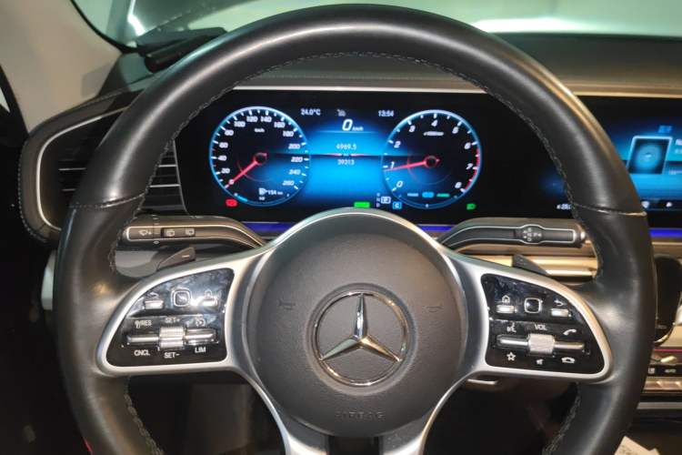 Used Mercedes-Benz GLE 2021 GLE 450 4MATIC Stylish Model Instrument Cluster