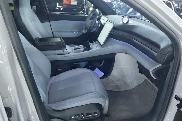 Used Nio EC6 2024 75 kWh