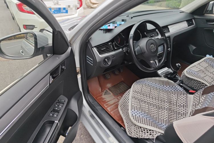 Used Volkswagen Bora 2014 1.6L Manual Comfort Model
