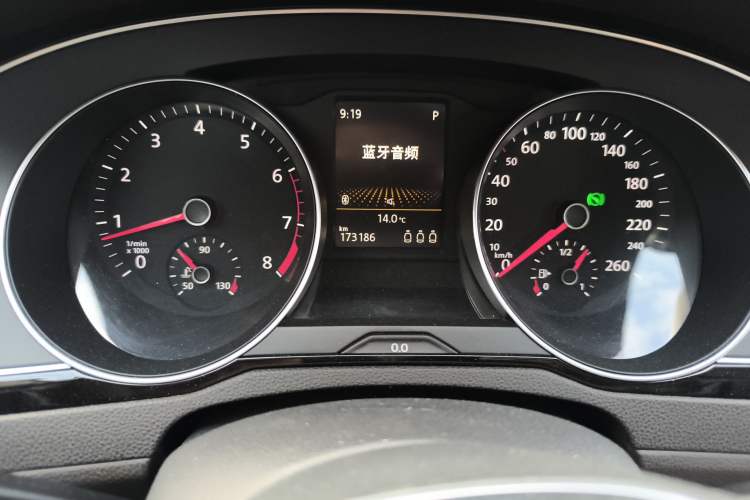 Used Volkswagen Magotan 2015 Travel Edition 2.0 TSI Comfort Version
