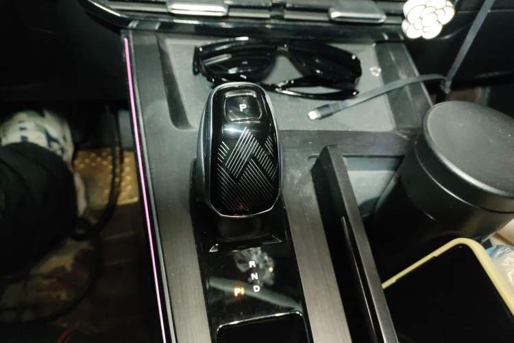 Used Roewe RX5 MAX 2022 1.5T Automatic Youwei Flagship Edition Gear Lever