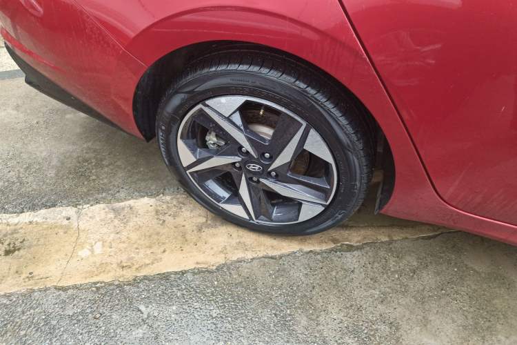 Used Hyundai Elantra 2021 1.5L CVT LUX Prestige Edition