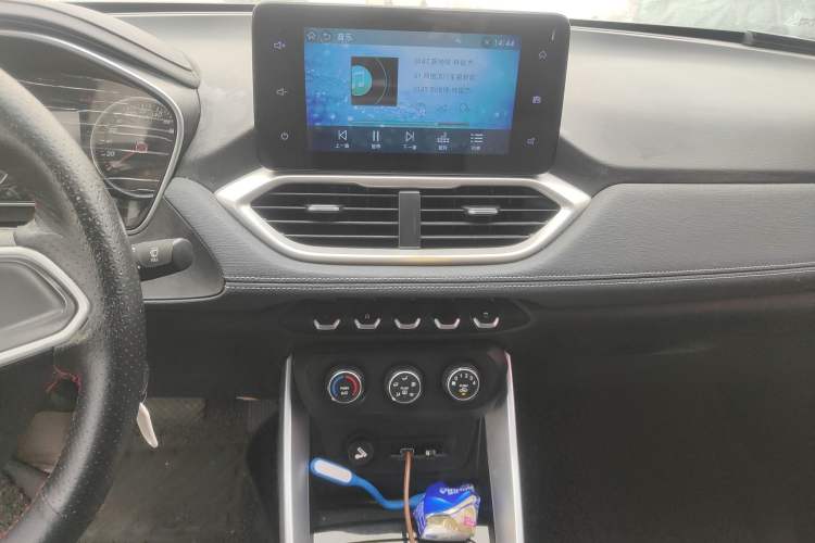 Used Baojun 530 2018 1.8L Automatic Elite Version China V Emission Standard
