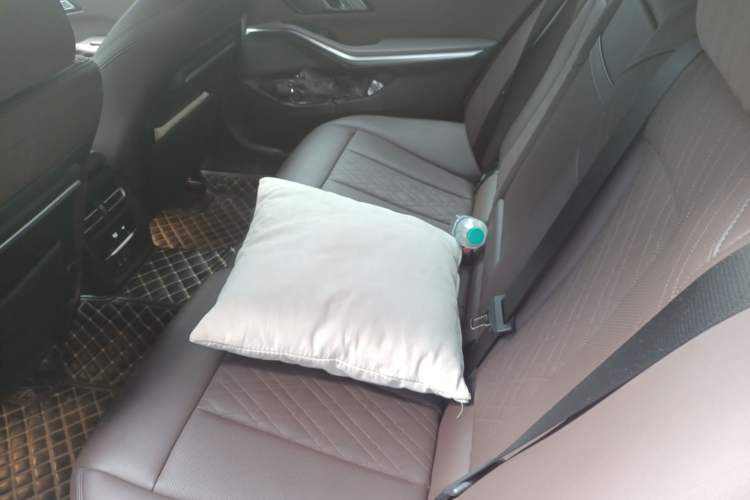 Used BMW 3 Series 2022 320Li M Sport Package Left Rear Seat