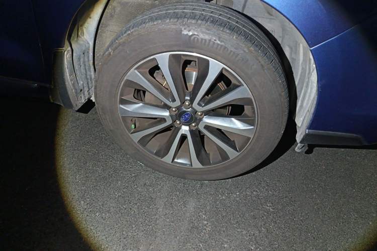 Used Subaru Forester 2018 2.0i Fashion Navigation Edition Right Front Wheel Hub