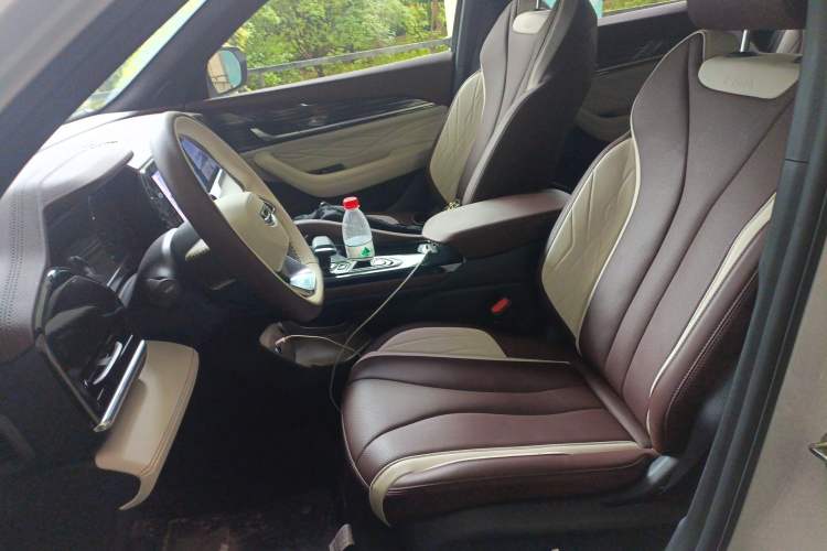 Used Geely Auto Monjaro L 2021 2.0TD DCT EVO Two-Wheel Drive Prestige Version Left Front Seat