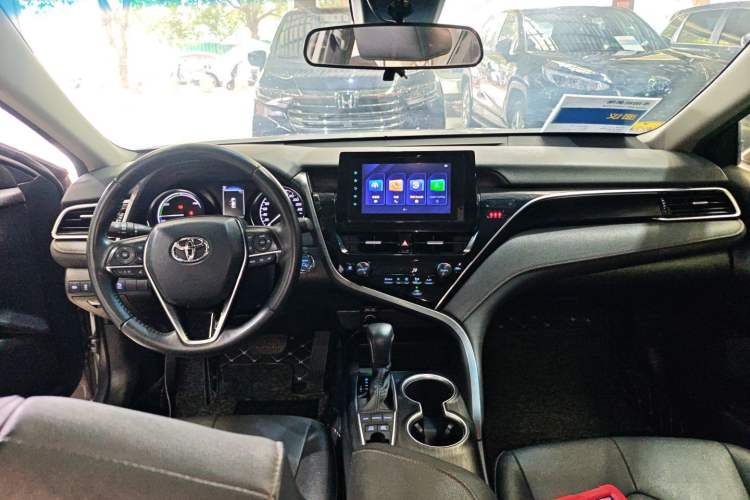 Used Toyota Camry 2021 Dual-Motor 2.5 HGVP Leading Edition Center Console