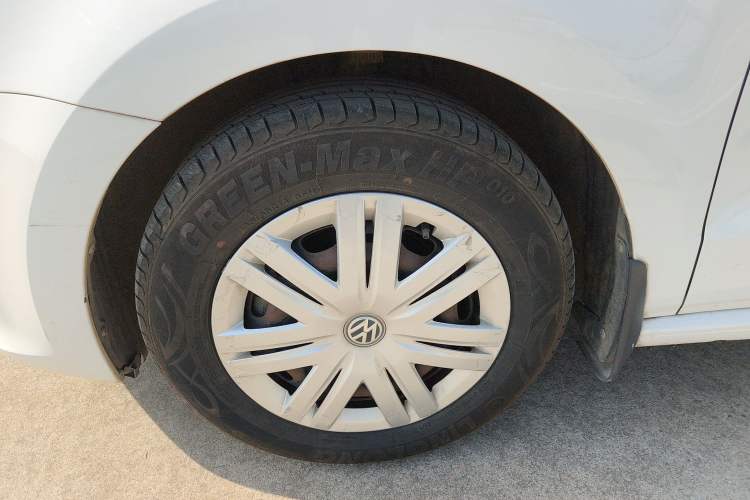 Used Volkswagen Polo 2016 1.4L Automatic Trendy Model Left Front Wheel Hub