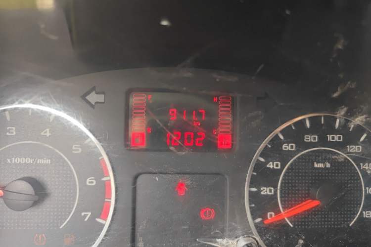 Used Wuling Hongguang V 2019 1.5L Standard Version China VI LAR Odometer Close Up