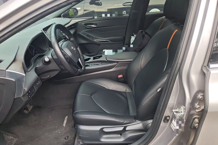 Used Toyota Avalon 2019 2.0L Ambition Edition China VI
