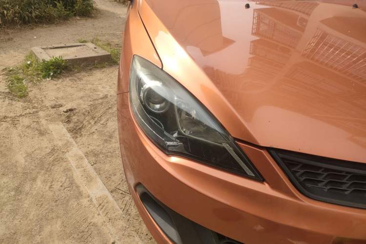 Used Chery Fengyun 2 2013 Hatchback 1.5L Manual Ruiyi Edition Right Front Headlight