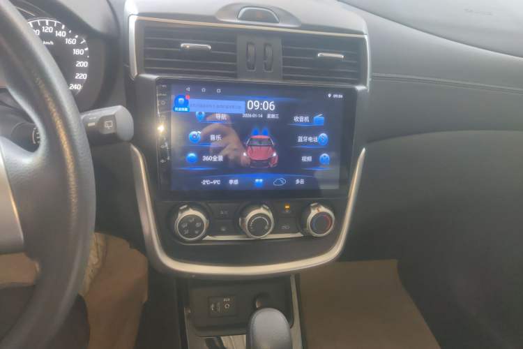 Used Nissan Tiida 2021 1.6L CVT Cool Edition
