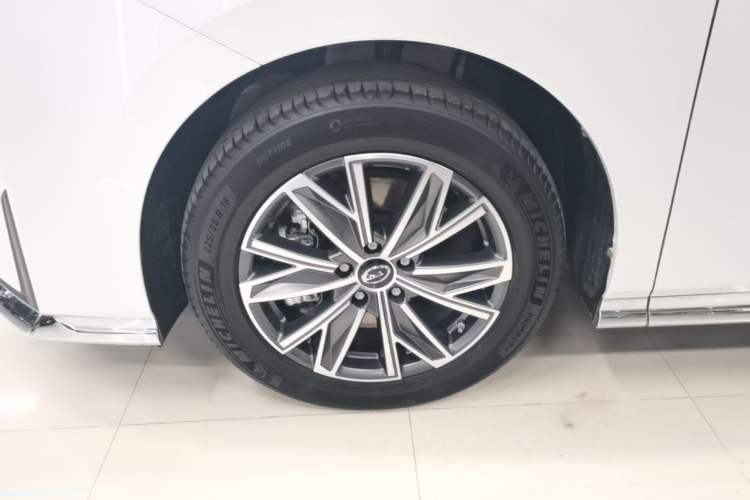 Used GAC Trumpchi M8 2024 Master Series Super Hybrid Edition
