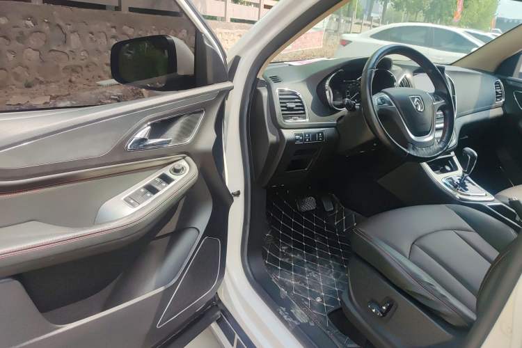 Used Baojun 560 2016 1.8L iAMT Luxury Model Driver Seat