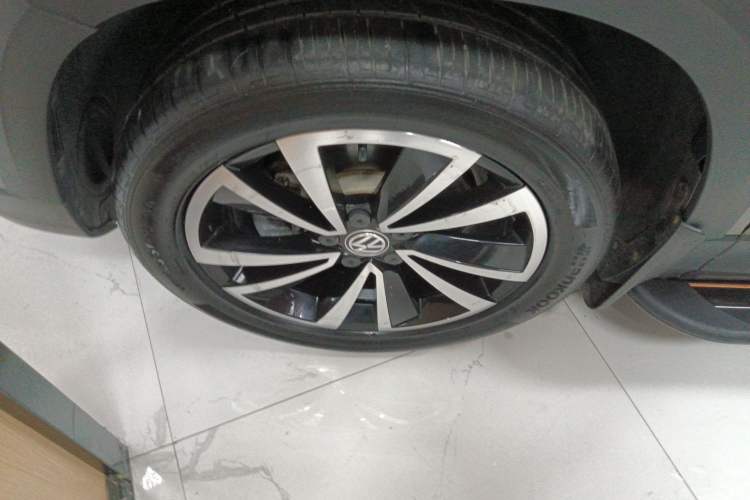 Used Volkswagen Tharu 2019 280TSI Two-Wheel Drive Luxury Version China VI Standard