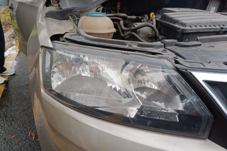 Used Skoda Rapid 2015 1.6L Automatic Enjoyment Selection Model
