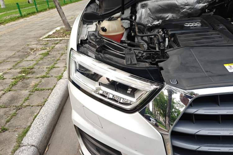 Used Audi Q3 2017 30 TFSI Fashion Model Right Front Headlight