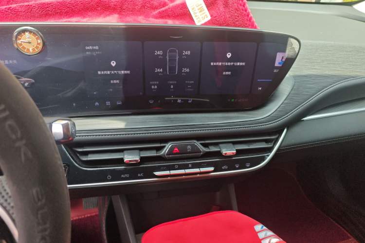 Used Buick LaCrosse 2025 28T Platinum Edition
