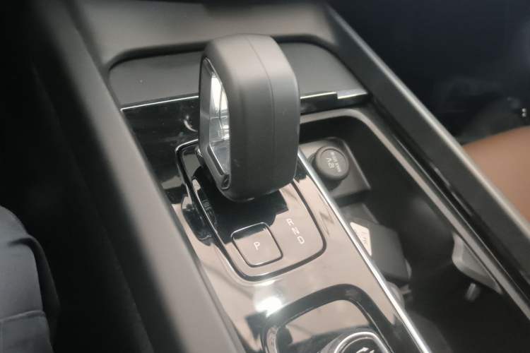 Used Volvo XC60 2024 B5 4x4 Smart Luxury Edition
