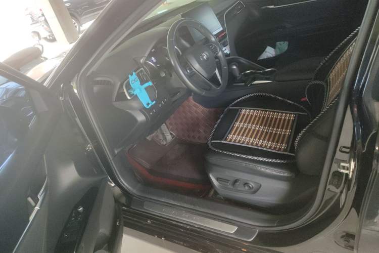 Used Toyota Camry 2021 2.0G Luxury Edition