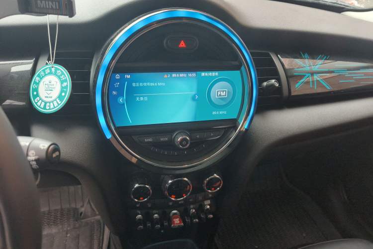 Used MINI 2019 2.0T COOPER S Artist