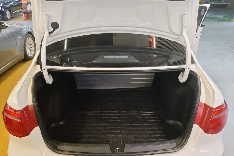 Used Volkswagen Jetta 2015 Value Edition 1.6L Automatic Comfort Version