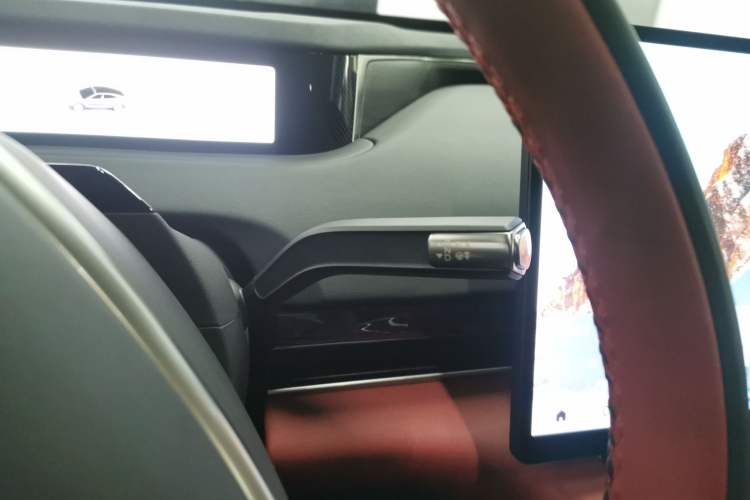 Used EXEED Star Era ES 2025 Extended-Range Max Urban Assisted Driving Gear Lever