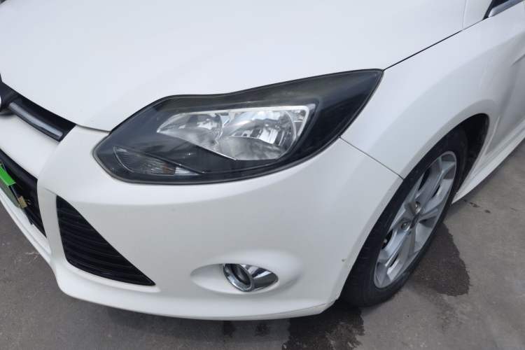 Used Ford Focus 2012 Hatchback 2.0L Automatic Luxury Sport Model
