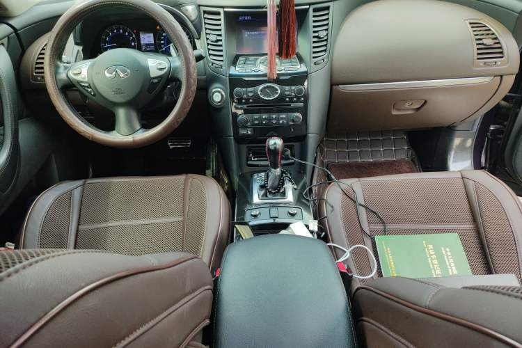 Used Infiniti QX70 2013 3.7L Standard Edition