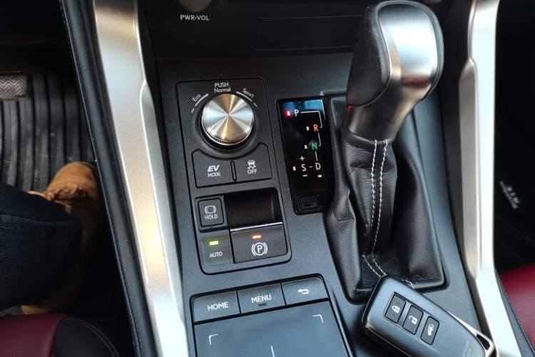 Used Lexus NX 2017 300h Front-Drive FENGSHANG Edition Gear Lever