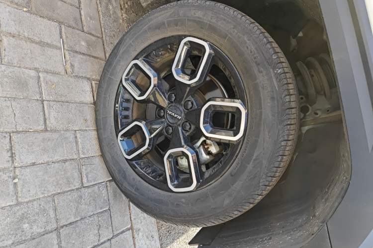 Used Haval X DOG 2022 1.5T DCT Two-Wheel Drive Trendy Edition Right Front Wheel Hub