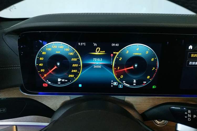 Used Mercedes-Benz E-Class 2023 Facelift E 260 L
