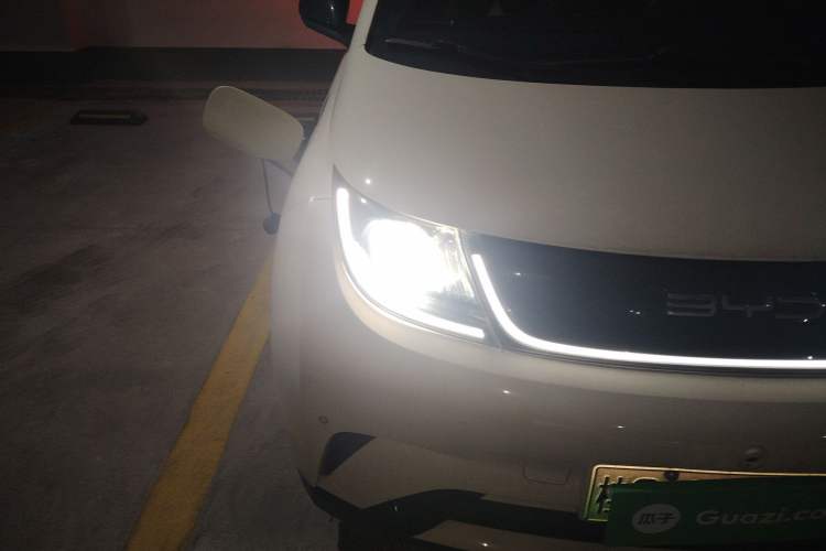 Used BYD Dolphin 2023 420 km Fashion Edition Right Front Headlight